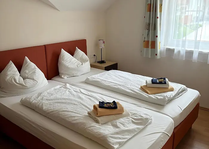 In Lungau Near Lift شقة